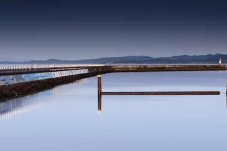 Ogden Point Breakwater in Victoriaat dawn